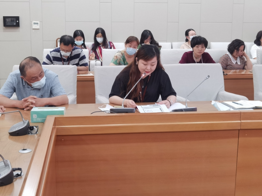 杨青兰同志领学_副本.jpg