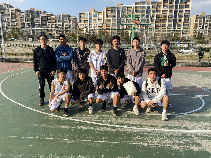3、我院代表队合影2.jpg