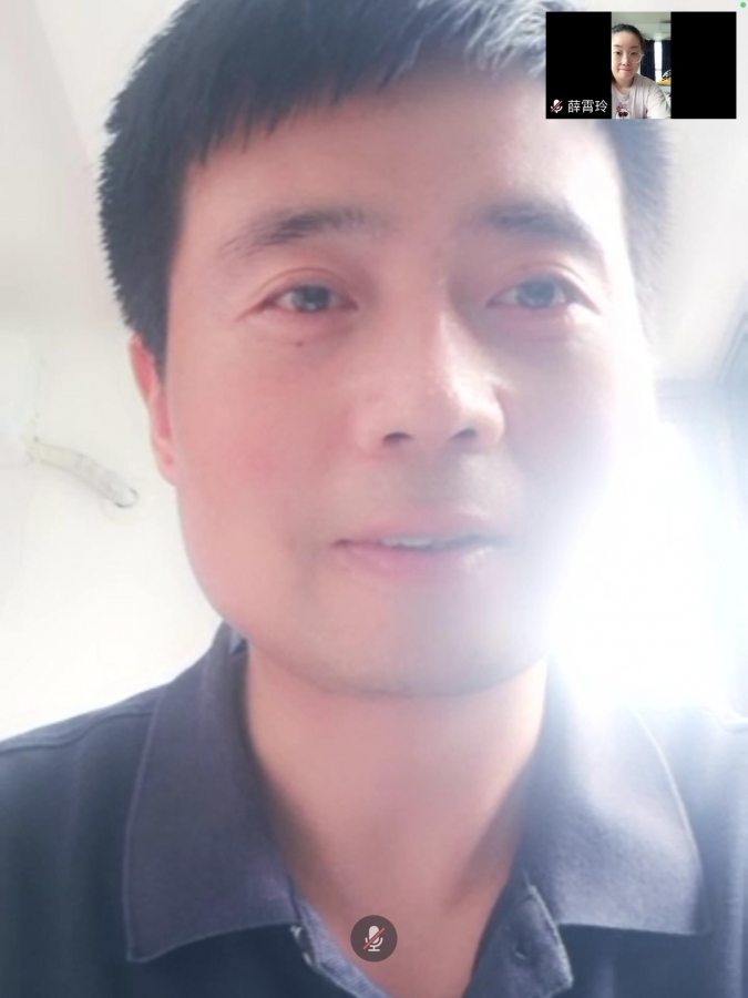 杨彬同志主持会议.jpg