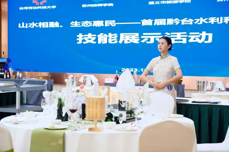 摆台.jpg