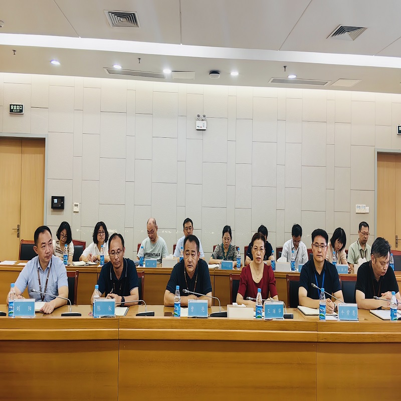 与会院领导对新教师提出殷切期望.jpg