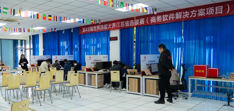 比赛现场.jpg