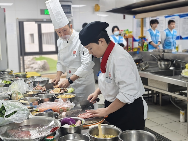 12日上午韩山师范6.jpg