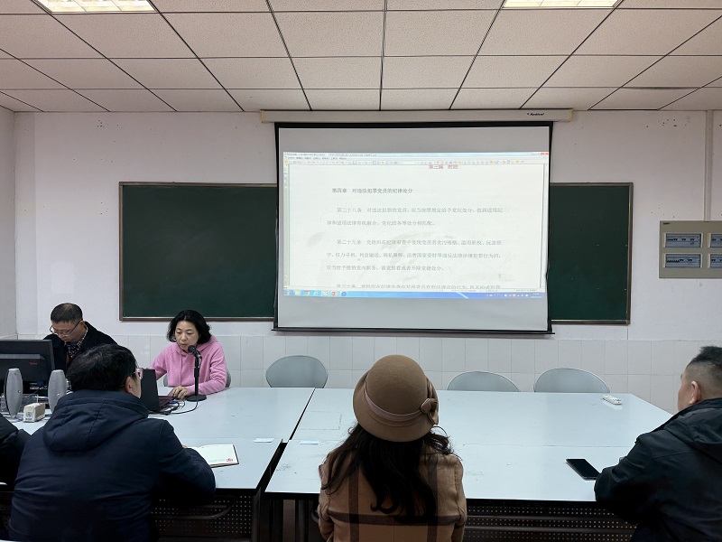 刘萱.jpg