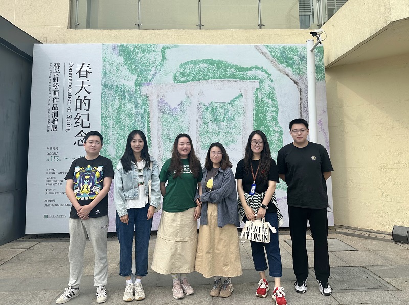 合影.jpg