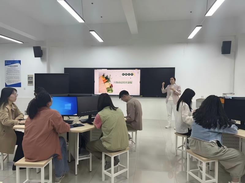 教研组磨课(1).jpg