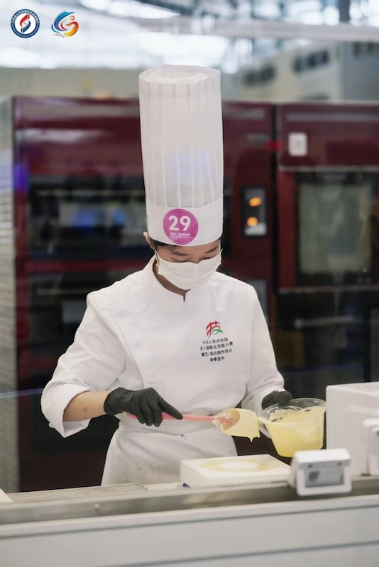 5l5i86ss3ivp39kdsls0i9kob72.jpg 赵曦郑州赛场.JPG