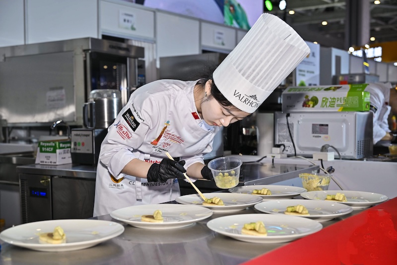 hsa1vcqsqfn7infv2q4h5o2q5v9.jpg 赵曦赛场.jpg