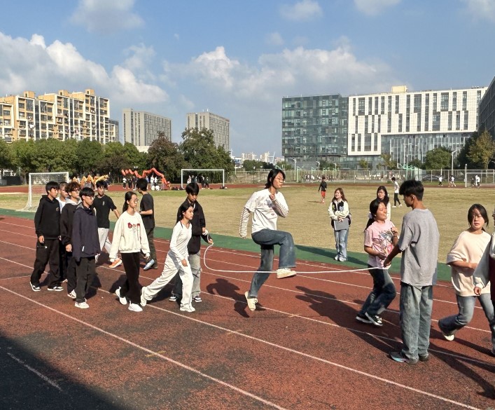 n4gs5fkmsoqp1k72uiogkph42v4.jpg 3.jpg