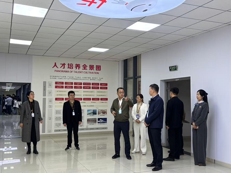 bt97mtv6mbgsr0rs569vp45cmb3.jpg 2.jpg