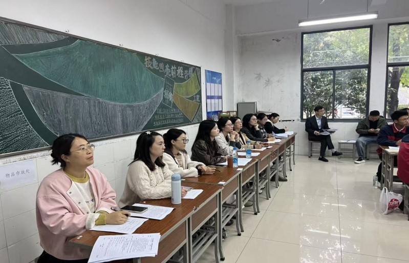 ist16gs28f86h1f89mrji7o15a1.jpg 3.jpg