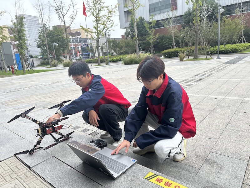 070t0krl9rs1a61lam19b316b73.jpg 4 (2).jpg