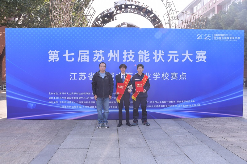 gj20dvup2kcfs15p80sg8iv2hh9.jpg 1.jpg