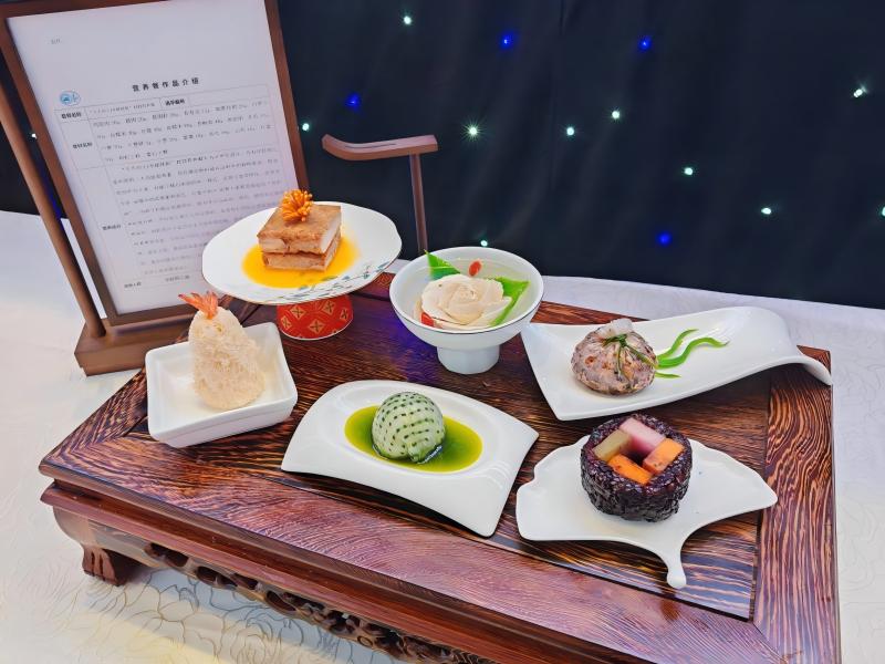 hnjjuvdhuip24n7ppuo3v0es5g9.jpg 黄佳斌老师营养套餐作品欣赏(1).jpg