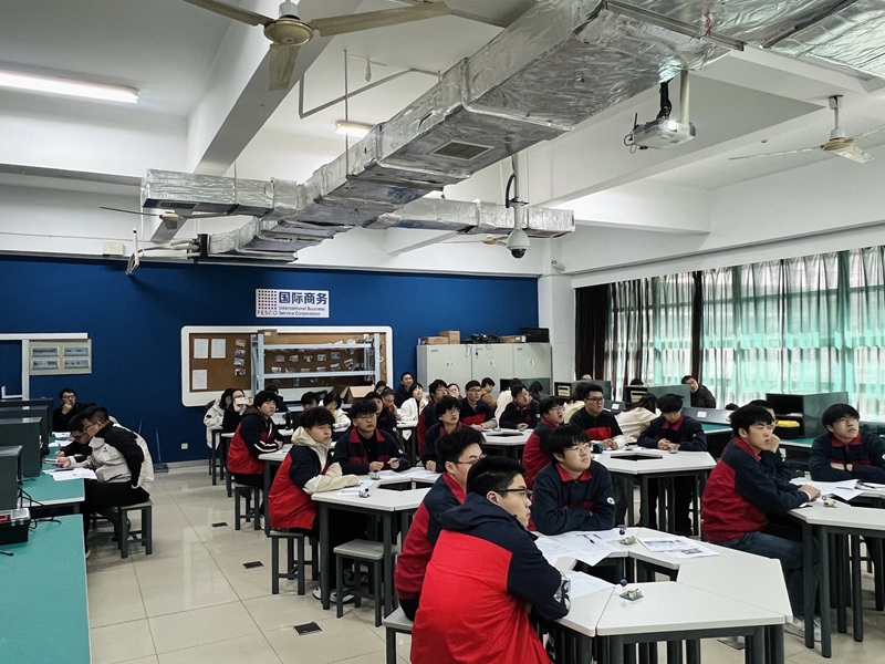 3fjsemise72u9vhors100qknso8.jpg IMG_8586.JPG