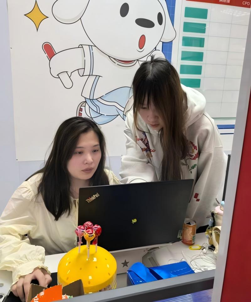 7t6n75gj2e8uuot0v434kj0hk28.jpg 京东导师课堂指导学生(1).jpg