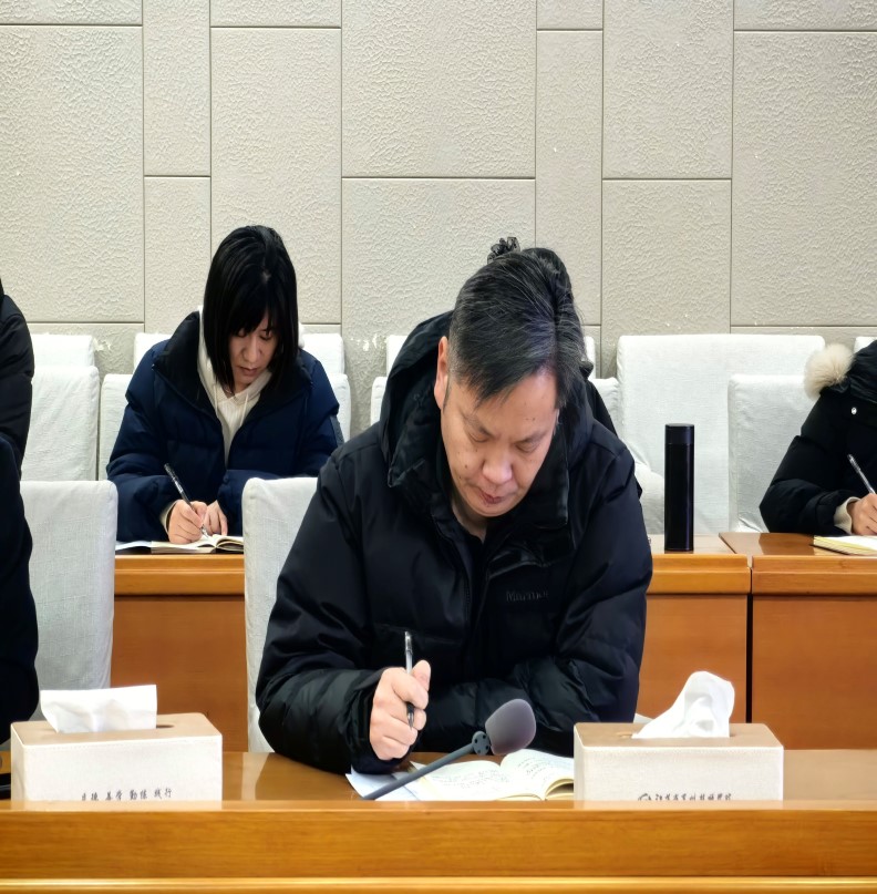 9vfvfhcuulkleij253r8cknad01.jpg 5.jpg