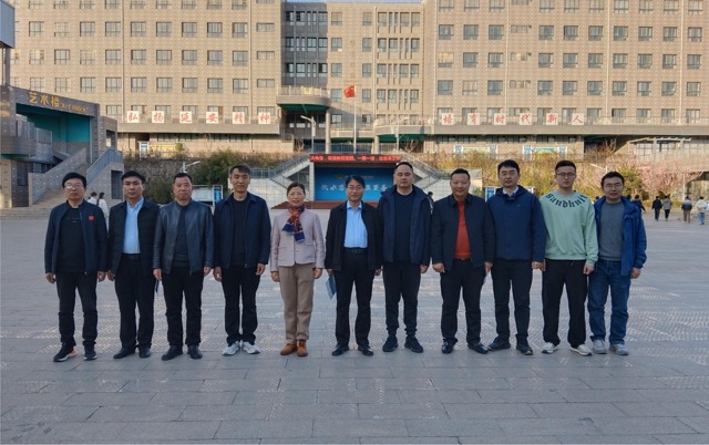 nq5h1gndhs6n9a8tvfrrbe10pf9.jpeg 01 Medium.jpeg