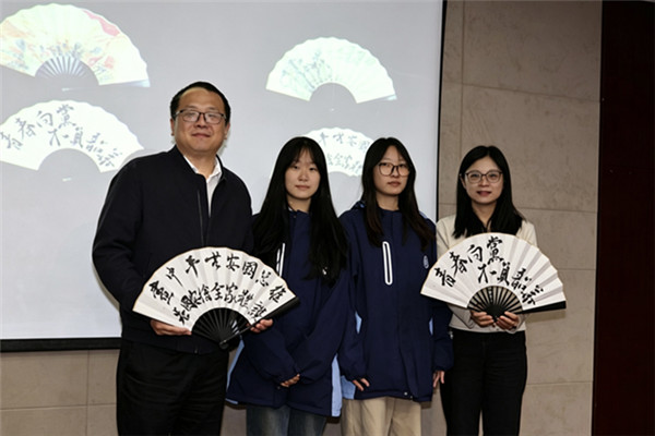 7e13670cc1a28210f9ad58f042f23515_副本.jpg