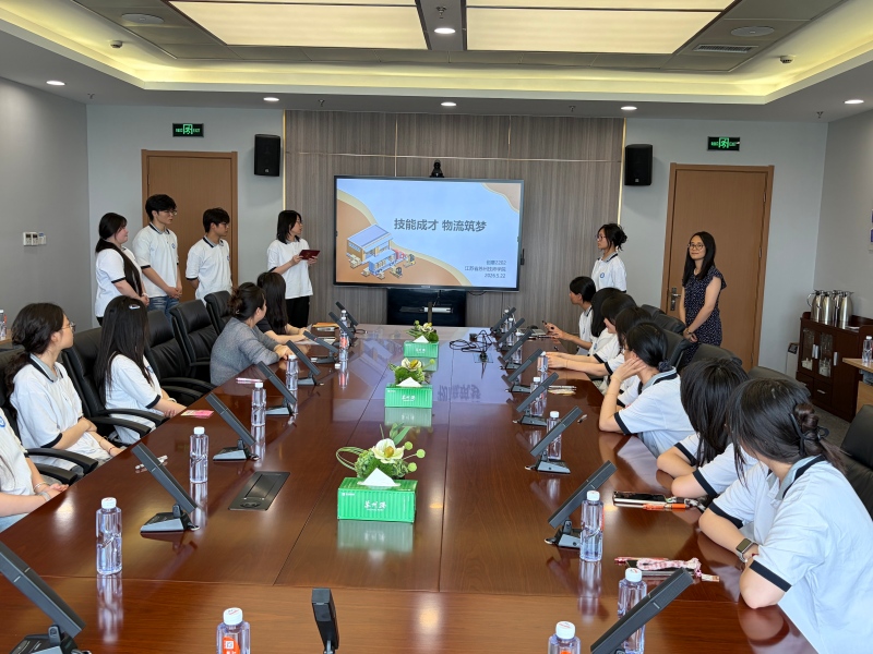 学生现场分享(1).jpg