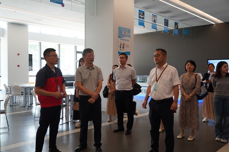 kl15jhvbhdaj4a8rs003edo1433.jpg DSC08288.JPG