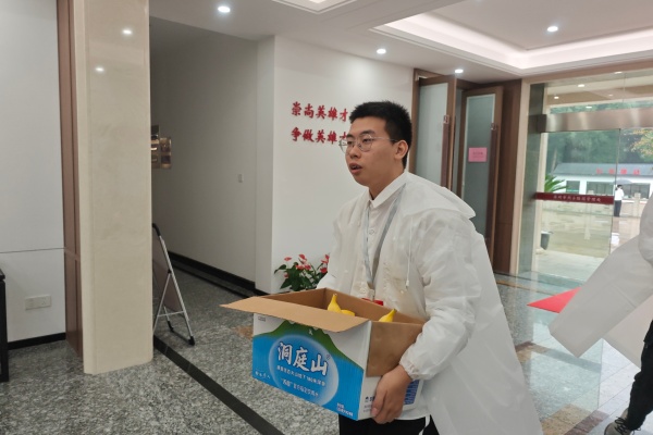 2naspcvc9qo8cbb1dkbl2dk3275.jpg 烈士日mmexport1790749827696_副本.jpg