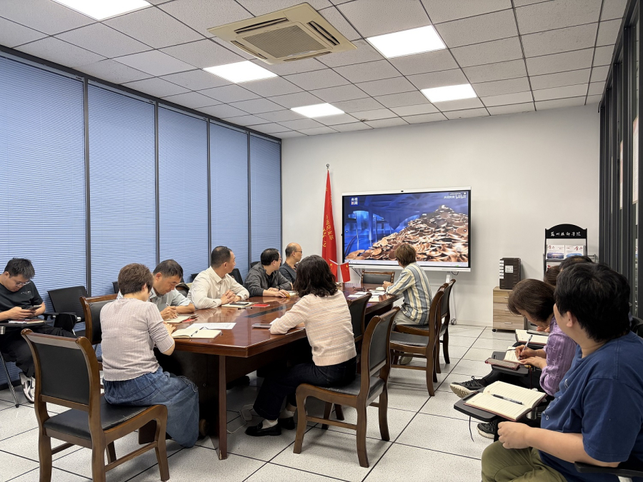 5h2a3sfijb2do4bqarp8sf80i03.jpg 党员学习1.jpg