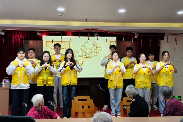 6pbflubg8o9gvinl776riasii48.jpg 手势舞《九九重阳节》.jpg