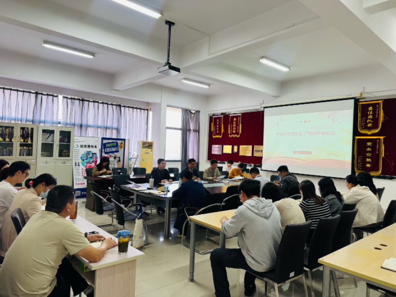 4oa8921n707t9cio4ko9cg6c6d9.jpg 全体党员参会(改).jpg